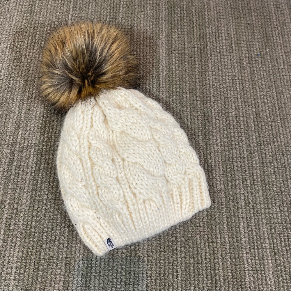 North Face Cream Pom pom Toque